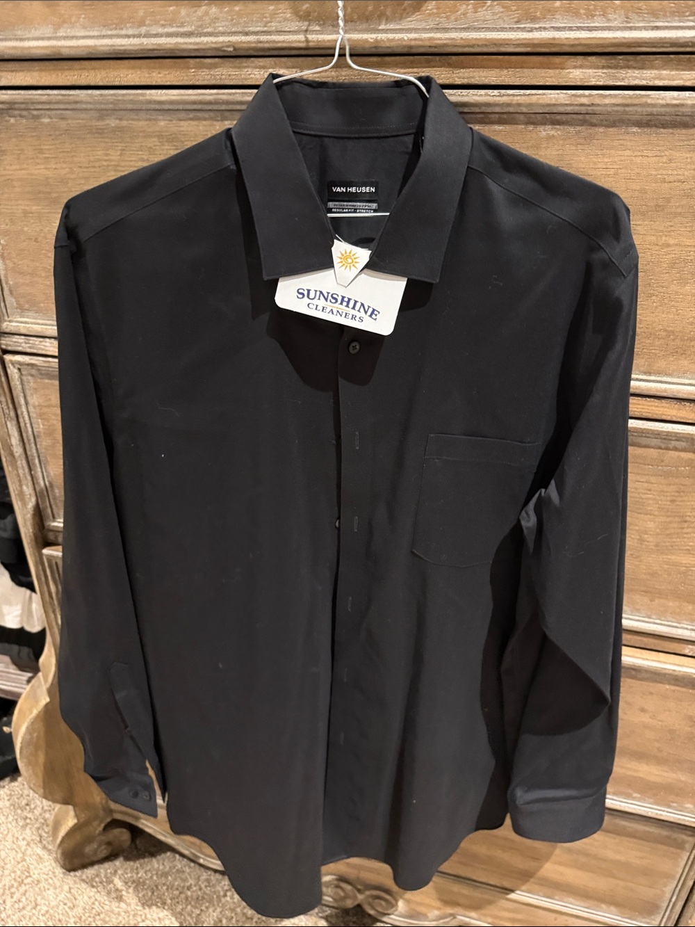 Van Heusen Black Men's Long-Sleeve Dress Shirt